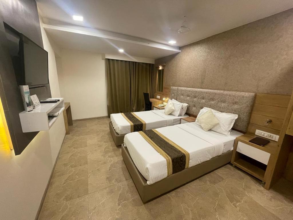 Hotel Grace Galaxy Mumbai Eksteriør bilde