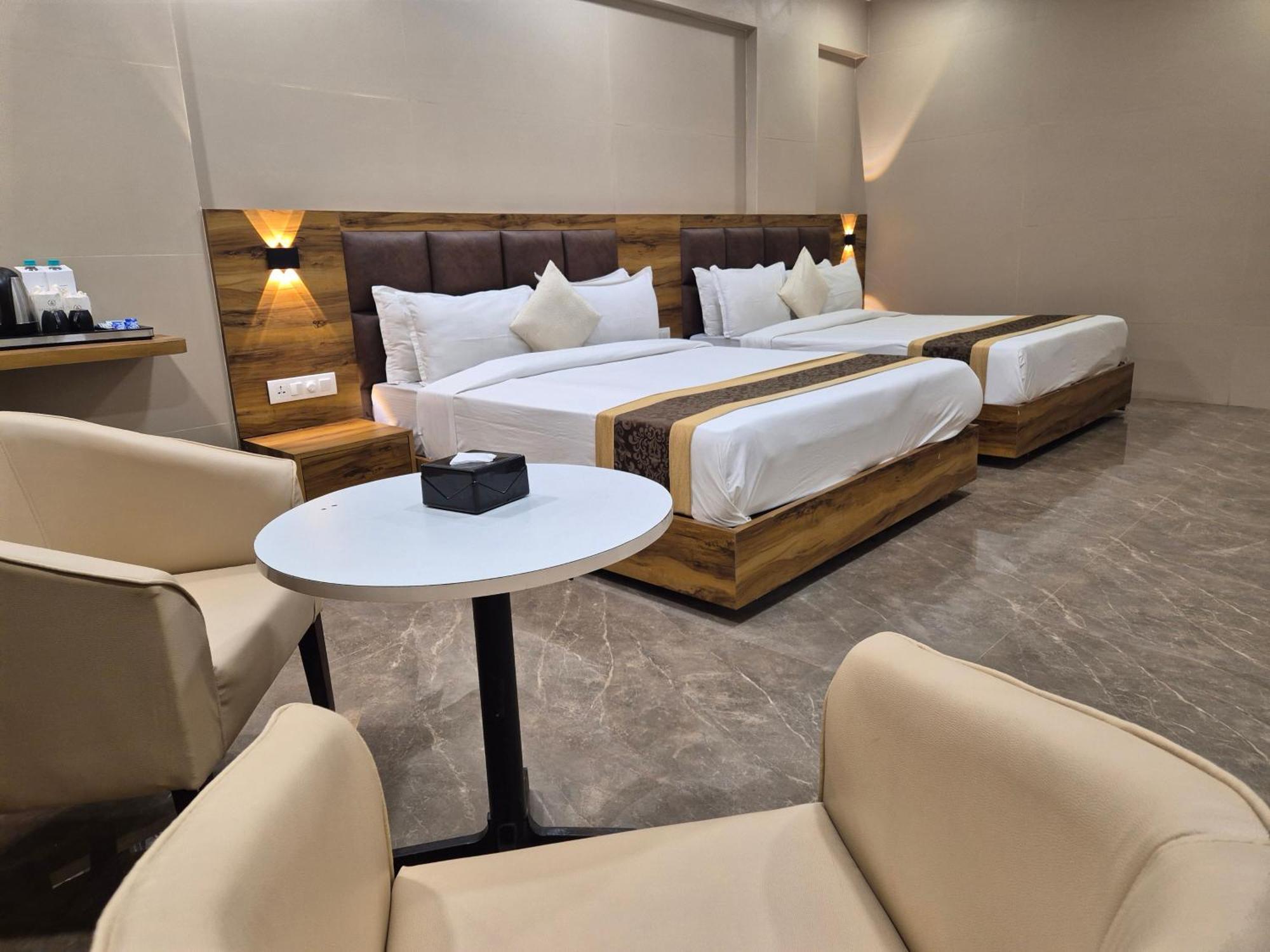 Hotel Grace Galaxy Mumbai Eksteriør bilde