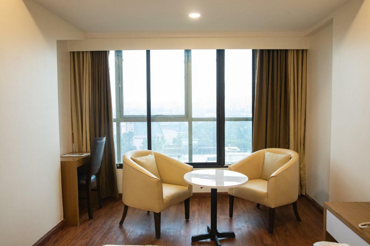 Hotel Grace Galaxy Mumbai Eksteriør bilde