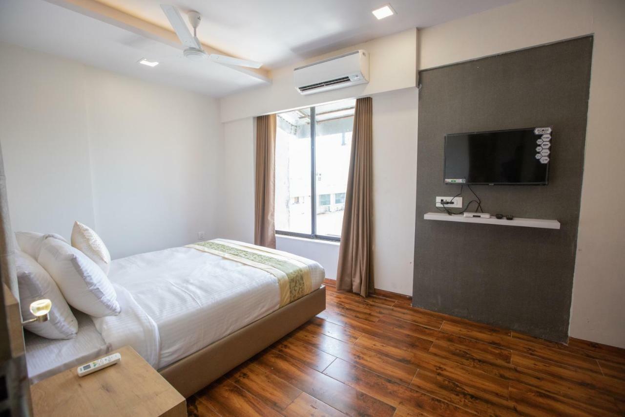 Hotel Grace Galaxy Mumbai Eksteriør bilde